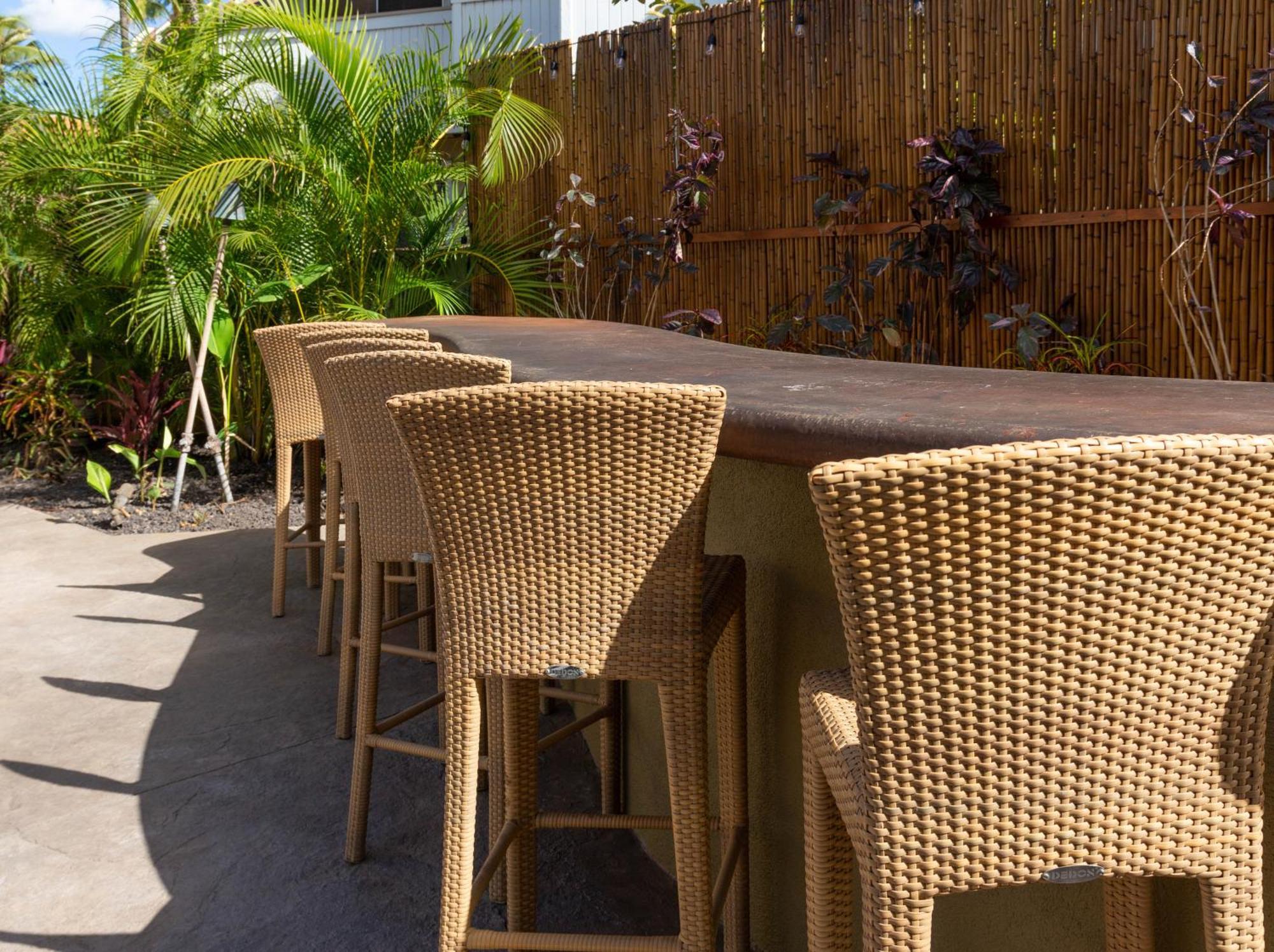Plumeria Suite, 2-Bedrooms, Sleeps 6, Pool & Bbq, Pre-Renovation Summer Sale Kihei Dış mekan fotoğraf